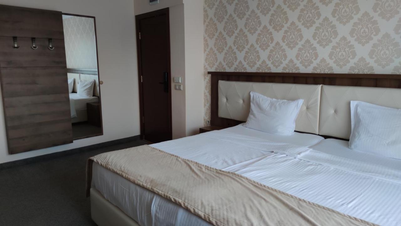 Spa Hotel Medicus Varsec Kültér fotó