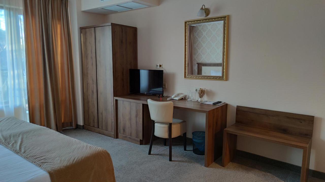 Spa Hotel Medicus Varsec Kültér fotó