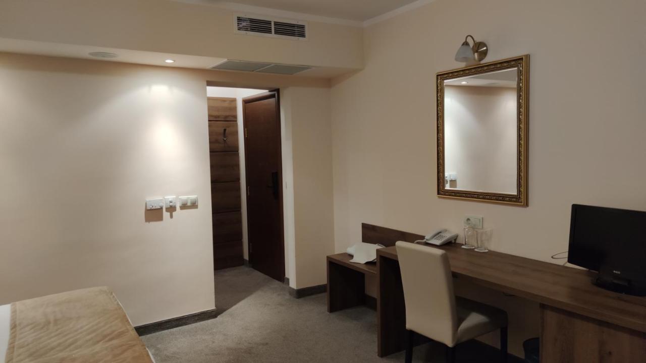 Spa Hotel Medicus Varsec Kültér fotó