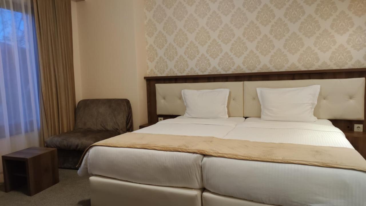 Spa Hotel Medicus Varsec Kültér fotó
