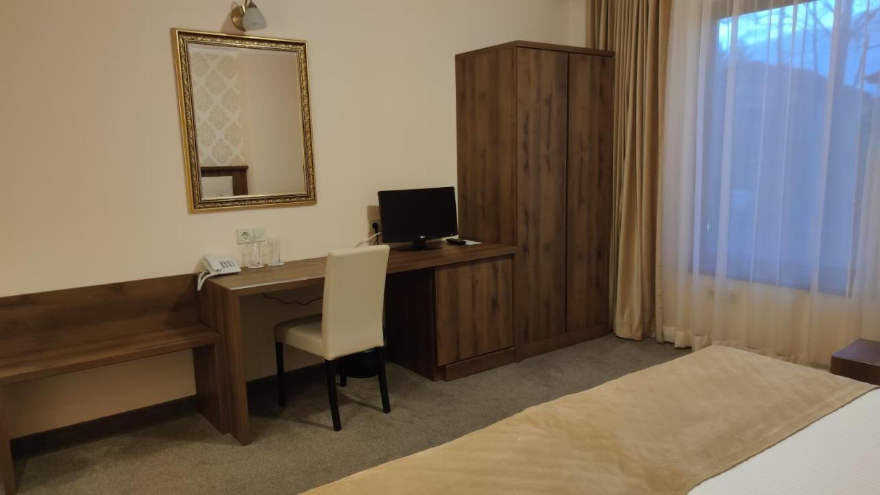 Spa Hotel Medicus Varsec Kültér fotó