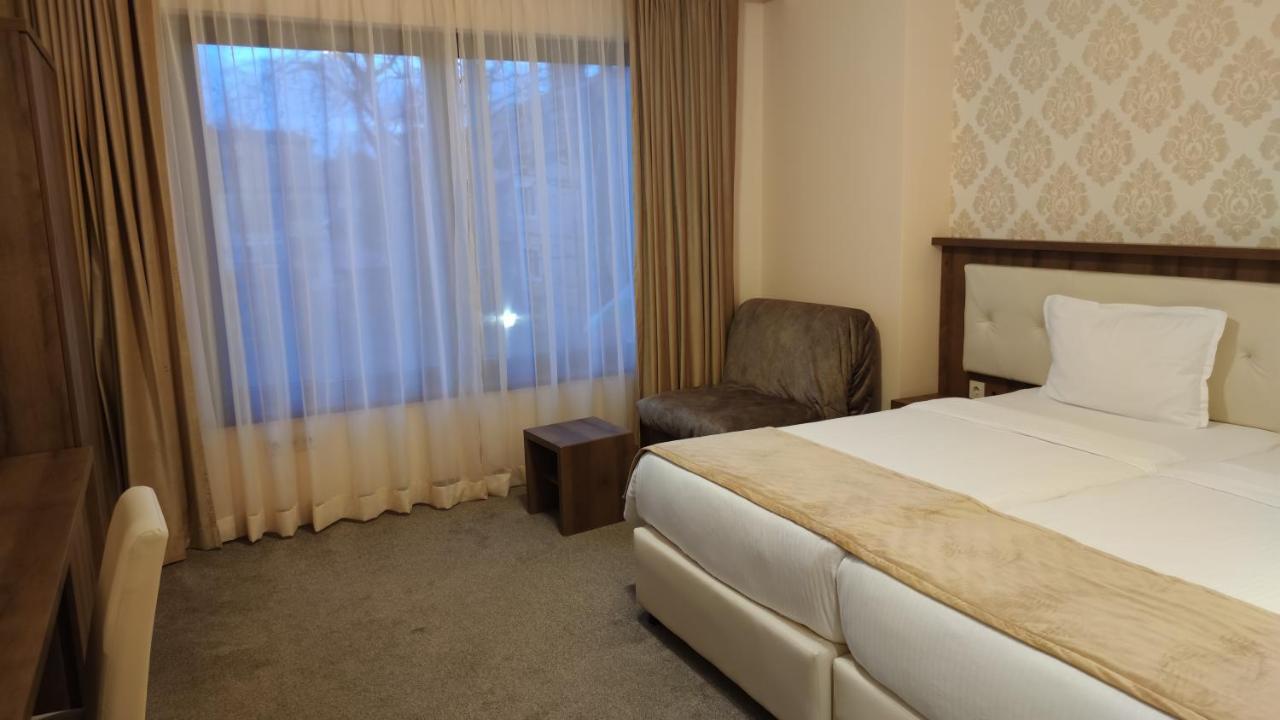 Spa Hotel Medicus Varsec Kültér fotó