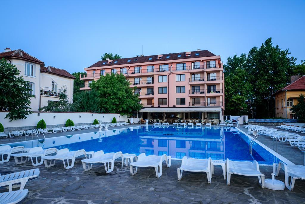 Spa Hotel Medicus Varsec Kültér fotó